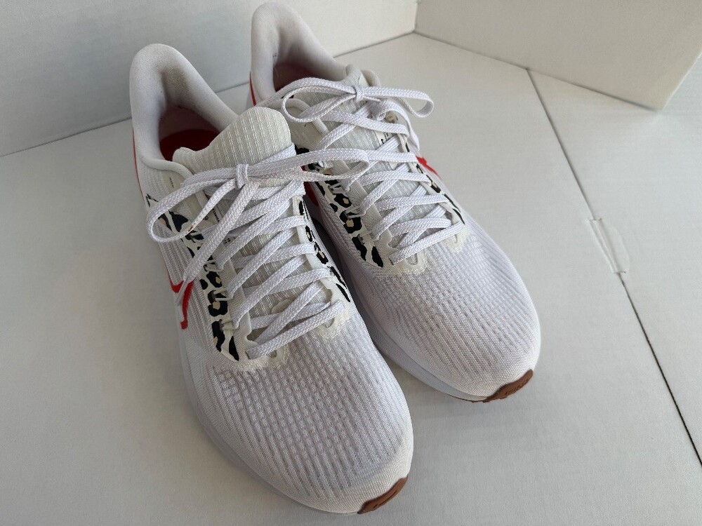 Nike Air Zoom Pegasus 39 White Red Leopard Running Shoes Women's US 11